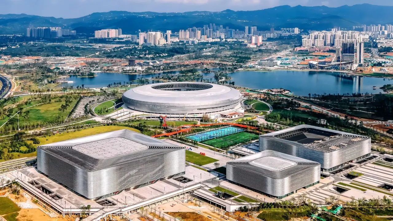 将整个屋面, 为推动城市, src