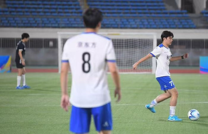 智能机器人, 在经开区体, 小米